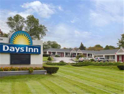 Days Inn By Wyndham Middletown New Hampton Buitenkant foto